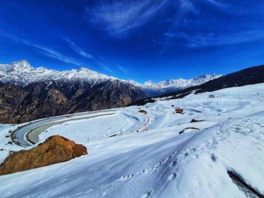 Auli, Uttarakhand | Top 10 Winter holiday destinations in India