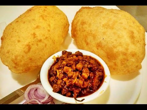 Top-10 Indian Street Foods that will make you fall in love with India | Chole Bhatoore | Credit Image: YouTube