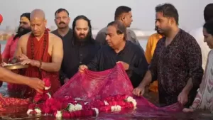 Reliance Chairman Mukesh Ambani Takes Holy Dip at Maha Kumbh 2025