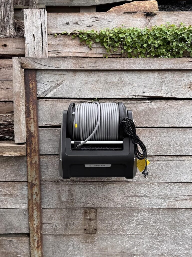 Essential Steps to Clean Gutters and Exterior Walls Before the Rainy Season Essential Steps to Clean Gutters and Exterior Walls Before the Rainy Season